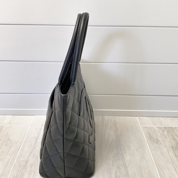 Chanel Medallion Quilted Tote Bag - Picture 3 of 11